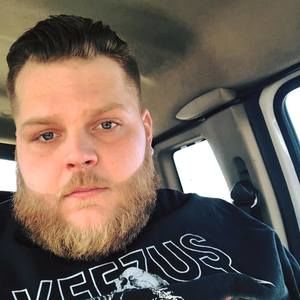 Meet your Posher, Logan